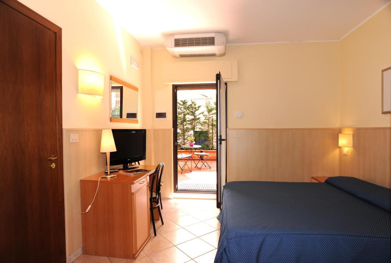 Villa Santacroce San Giovanni Rotondo Room photo